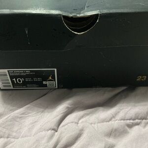 Jordan Air Jordan 1 Mid Black Gold